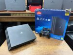 Sony PlayStation 4 Pro Tek Kol CUH-7216B Oyun Konsolu (İKİNCİ EL) - Görsel 2