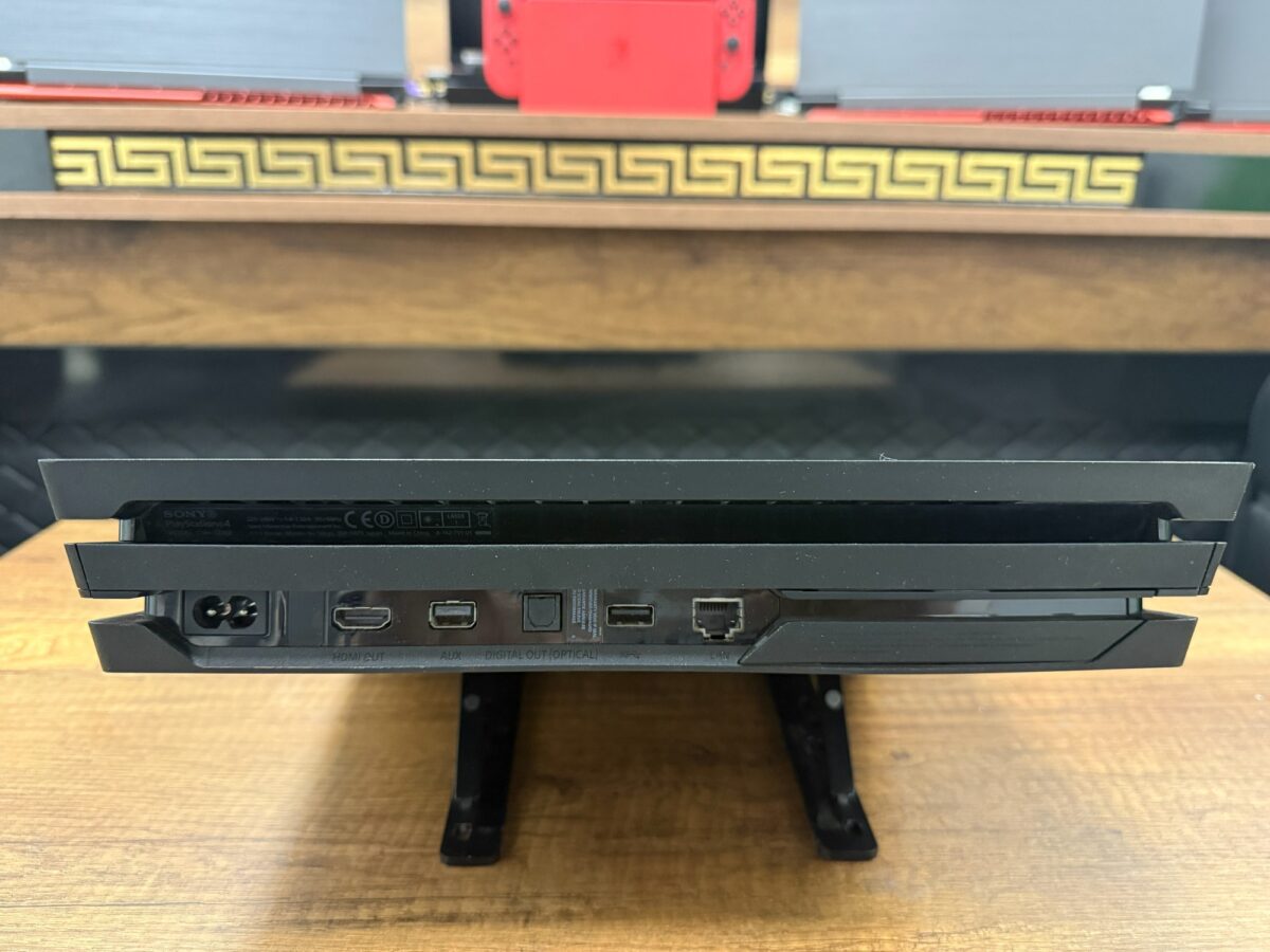 Sony PlayStation 4 Pro Tek Kol CUH-7216B Oyun Konsolu (İKİNCİ EL) - Görsel 5