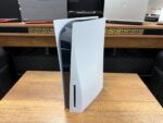 Sony PlayStation 5 Standart CD'li Çift Kol Çantalı Oyun Konsolu (İKİNCİ EL) - Görsel 4