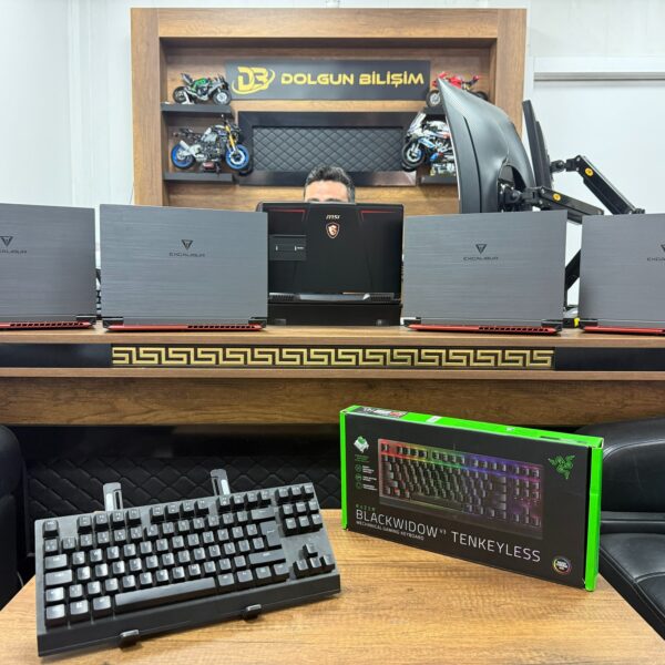 Razer BlackWidow V3 TKL RGB Kablolu Mekanik Oyuncu Klavyesi (İKİNCİ EL)