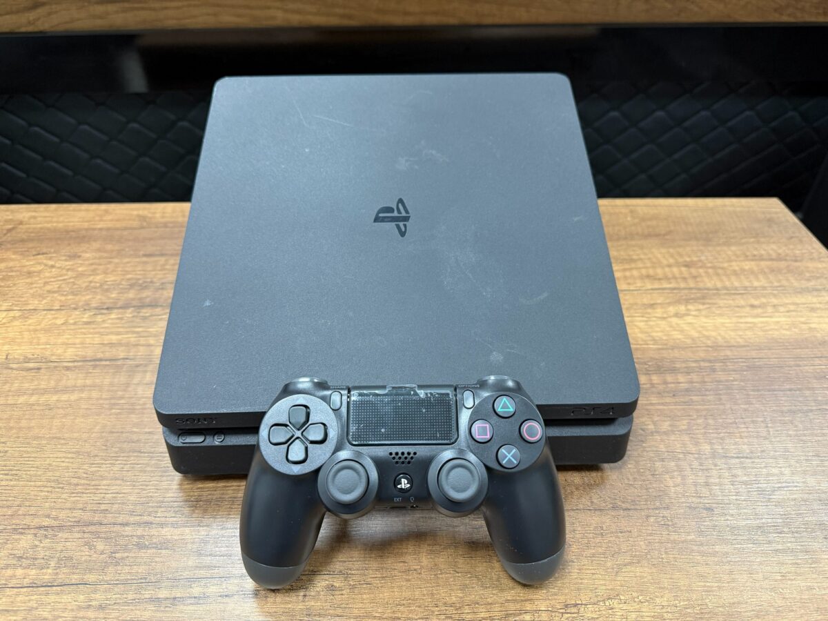 Sony PlayStation 4 Slim 500 GB Tek Kol Siyah CUH-2218A Oyun Konsolu (İKİNCİ EL) - Görsel 3