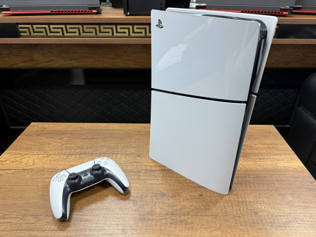 Sony PlayStation 5 Slim 1TB Tek Kol CFI-2016 Oyun Konsolu (İKİNCİ EL) - Görsel 3