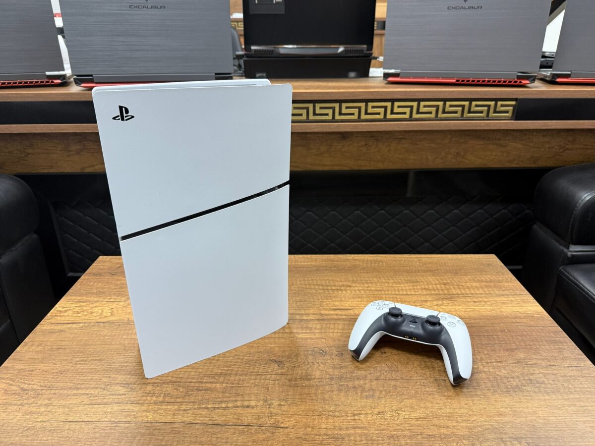 Sony PlayStation 5 Slim CD'li Tek Kol Oyun Konsolu (İKİNCİ EL) - Görsel 2