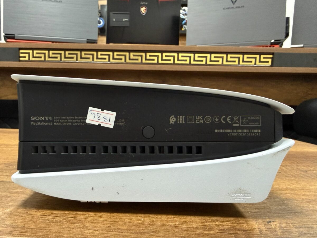Sony PlayStation 5 Slim CD'li Tek Kol Oyun Konsolu (İKİNCİ EL) - Görsel 5
