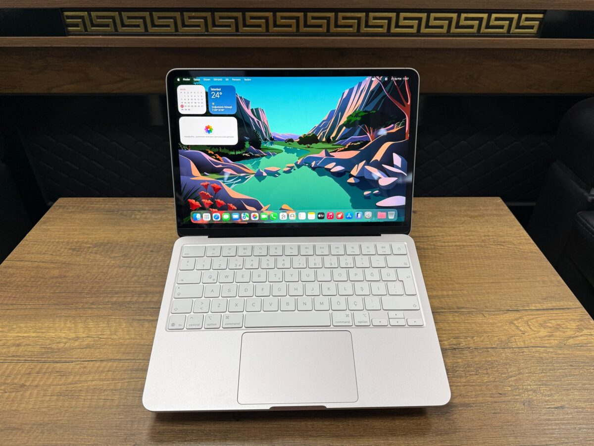 Apple MacBook Neo 8GB RAM 256GB SSD 13" MHFH4TU/A Pastel Pembe Notebook (İKİNCİ EL) - Görsel 2
