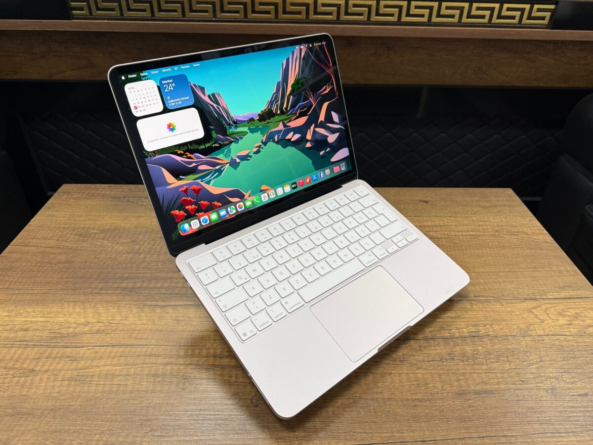 Apple MacBook Neo 8GB RAM 256GB SSD 13" MHFH4TU/A Pastel Pembe Notebook (İKİNCİ EL) - Görsel 3