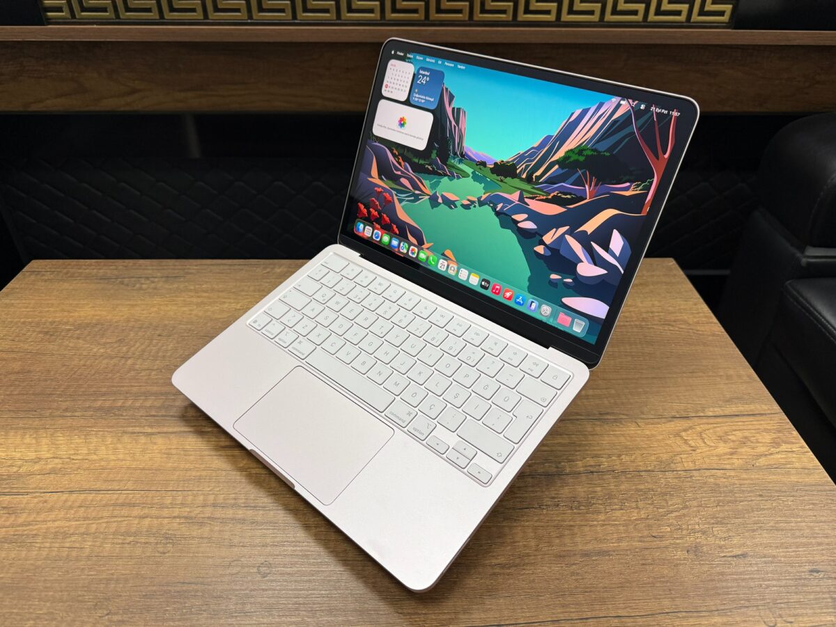 Apple MacBook Neo 8GB RAM 256GB SSD 13" MHFH4TU/A Pastel Pembe Notebook (İKİNCİ EL) - Görsel 4