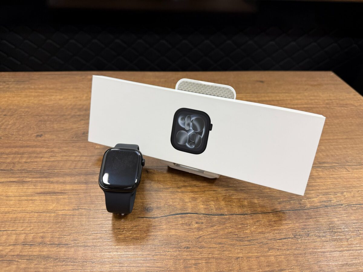 Apple Watch Series 11 GPS 42mm Siyah Akıllı Saat (İKİNCİ EL) - Görsel 3