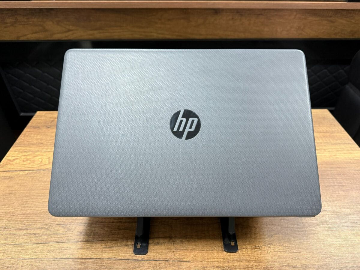 HP 255 G8 7N4W6AA Ryzen 5 5500U 32GB RAM 1TB SSD 15.6" Full HD Notebook (İKİNCİ EL) - Görsel 4
