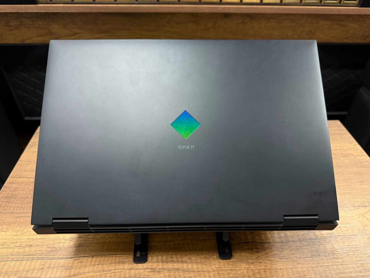 HP Omen 17-CK2006NT i9-13900HX 32GB 1TB RTX4080 17.3" QHD 7P653EA Gaming Notebook (İKİNCİ EL) - Görsel 4