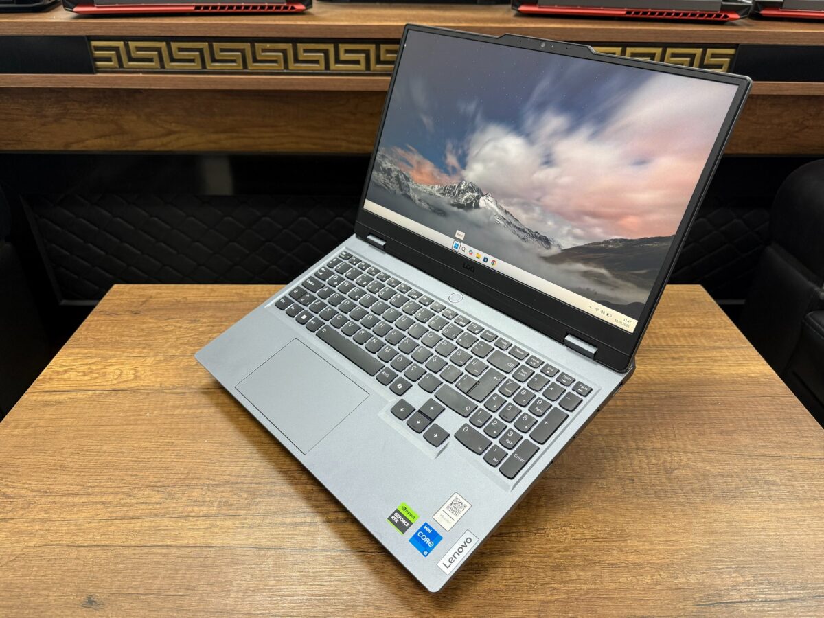 Lenovo LOQ 15IAX9 i5-12450HX 8GB 512 GB RTX4050 15.6" FHD 83GS0081TR Notebook (İKİNCİ EL) - Görsel 3