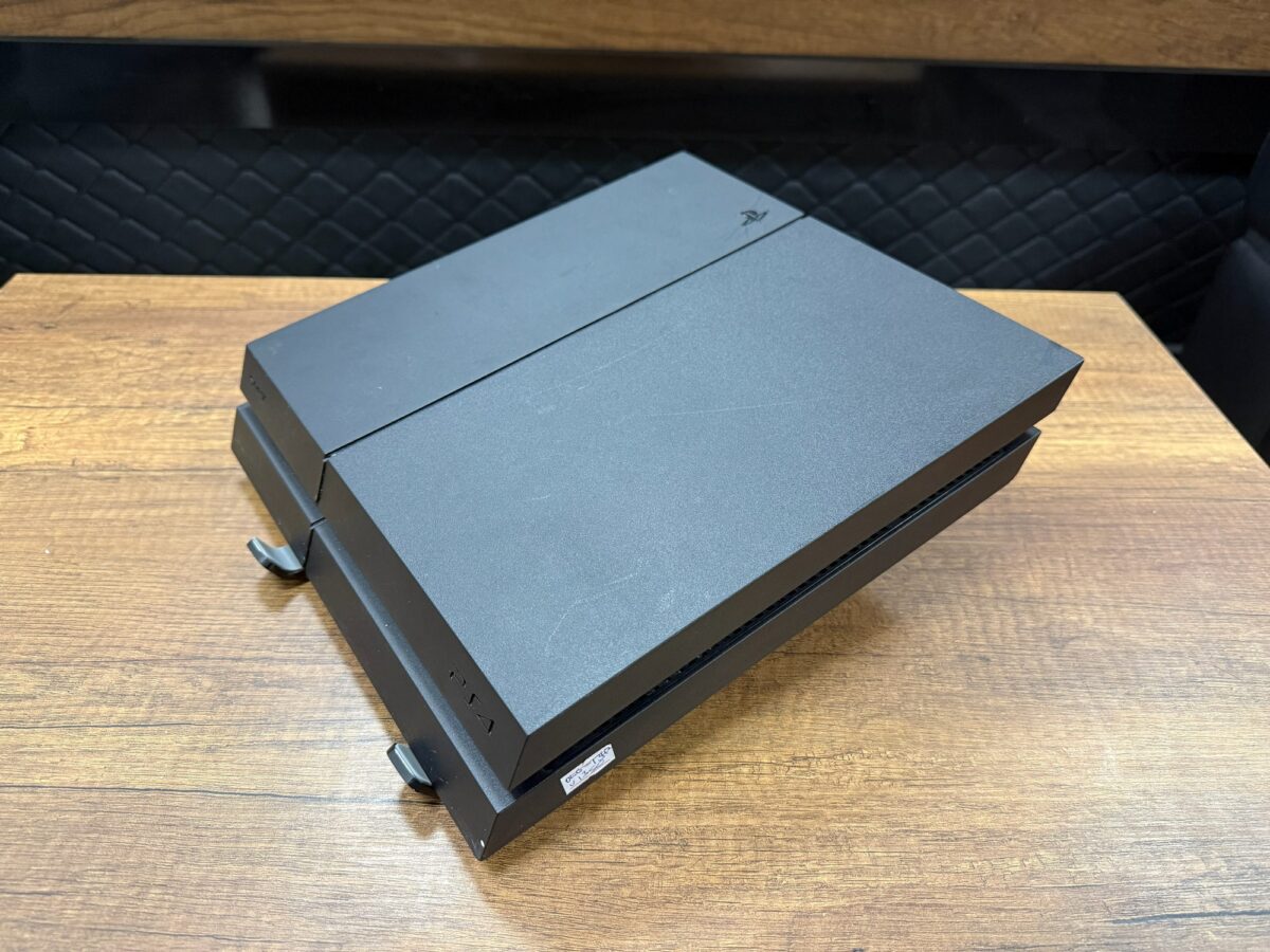 Sony PlayStation 4 Mat Kasa Tek Kol 1TB CUH-1216A Oyun Konsolu (İKİNCİ EL) - Görsel 4