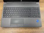 HP 250 G8 Intel Core i7-1165G7 16GB 256GB Iris Xe 15.6" FHD 34N99ES Notebook (İKİNCİ EL) - Görsel 2