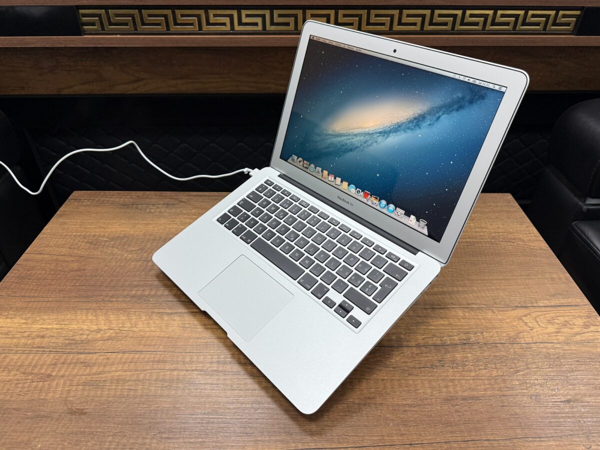 Apple MacBook Air 2013 i5 4GB RAM 256GB SSD A1466 Notebook (AÇIK KUTU SIFIR) - Görsel 4