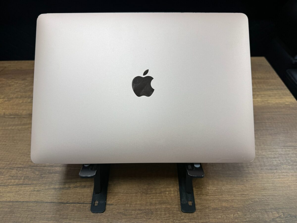 Apple MacBook Air 2018 i5 8GB RAM 128GB SSD 13" Gold Notebook (İKİNCİ EL) - Görsel 5