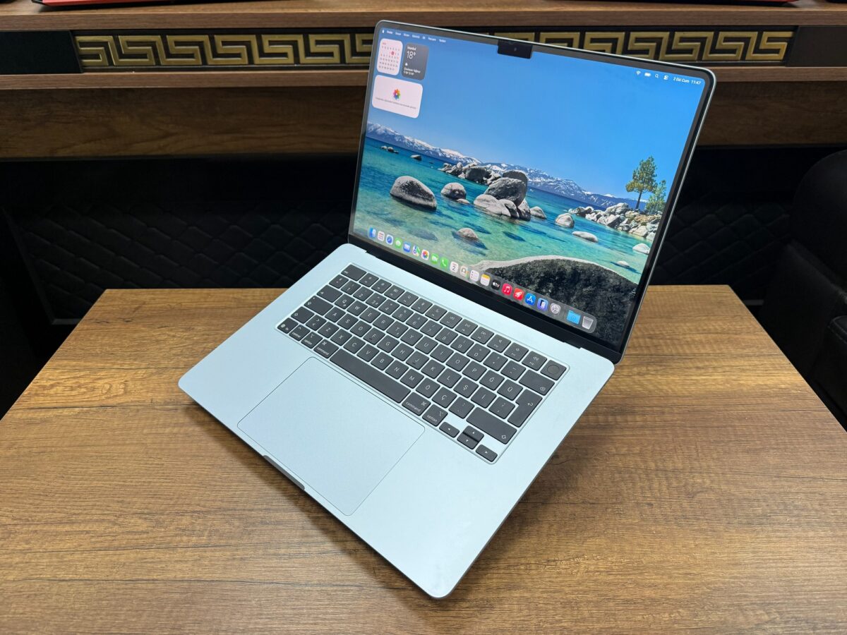 Apple MacBook Air M4 16GB RAM 256GB SSD 15.3" MC7A4TU/A Gök Mavisi Notebook (İKİNCİ EL) - Görsel 4