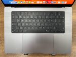 Apple MacBook M2 Pro 16GB RAM 1TB SSD 16.2” Uzay Grisi Notebook (İKİNCİ EL) - Görsel 2