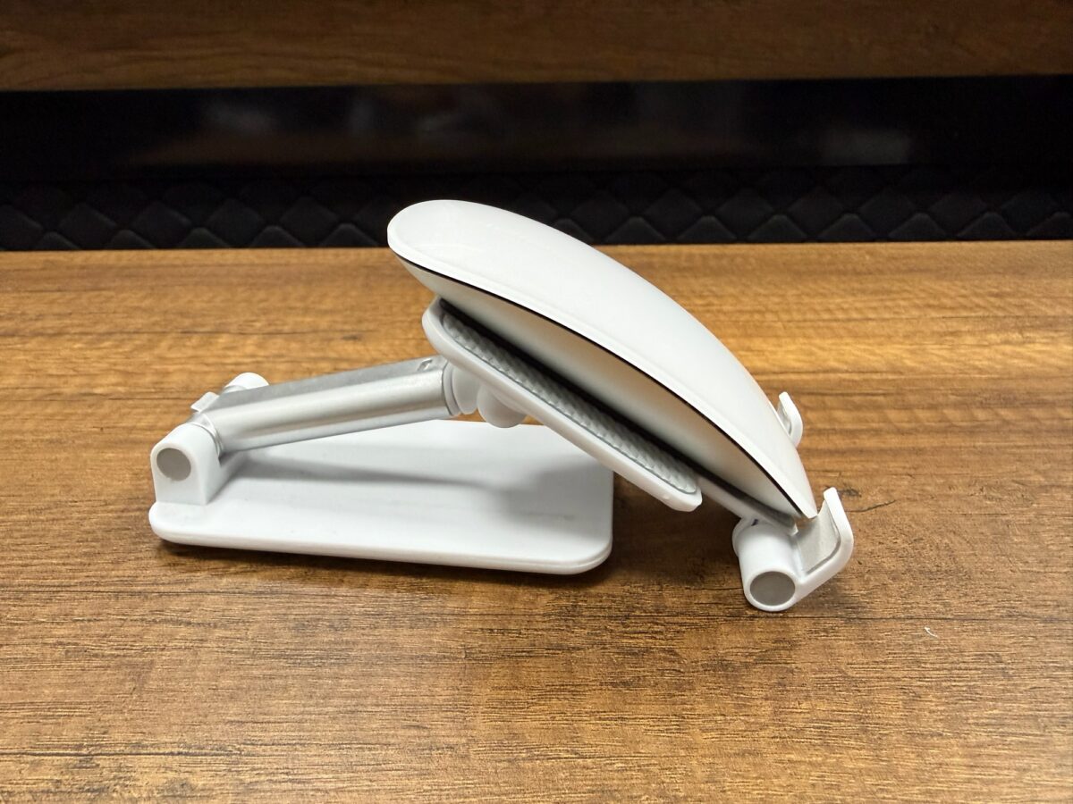 Apple Magic 3 Şarjlı Lazer Kablosuz Type-C Mouse MXK53ZE/A (İKİNCİ EL) - Görsel 4