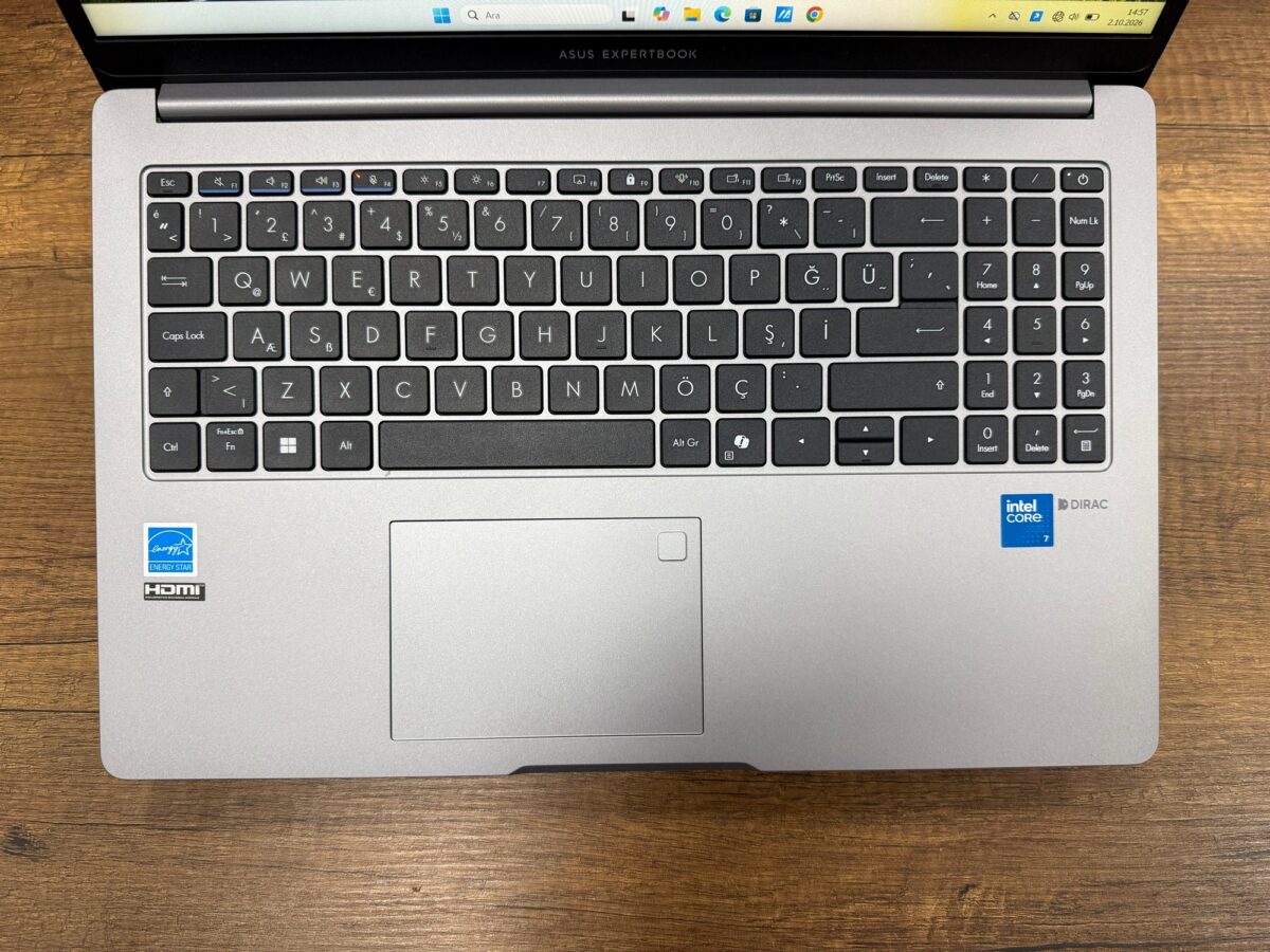 Asus ExpertBook P1 P1503CVA-VT2744W Core 7 240H 16GB RAM 512GB SSD 15.6" FHD Notebook (İKİNCİ EL) - Görsel 2