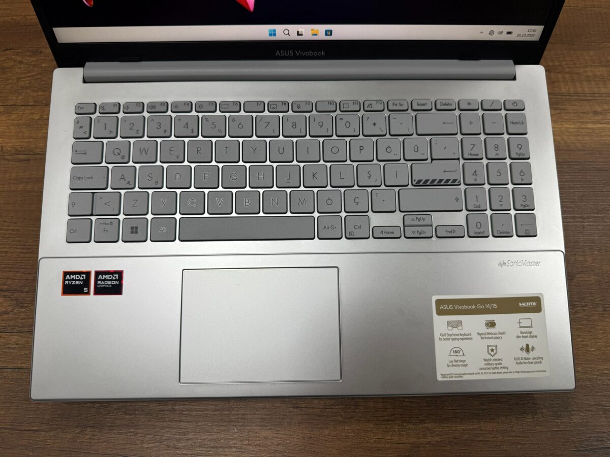 Asus Vivobook Go 15 E1504FA-BQ4417W Ryzen 5 40 8GB RAM 512GB SSD Radeon 610M 15.6" FHD Notebook (İKİNCİ EL) - Görsel 2