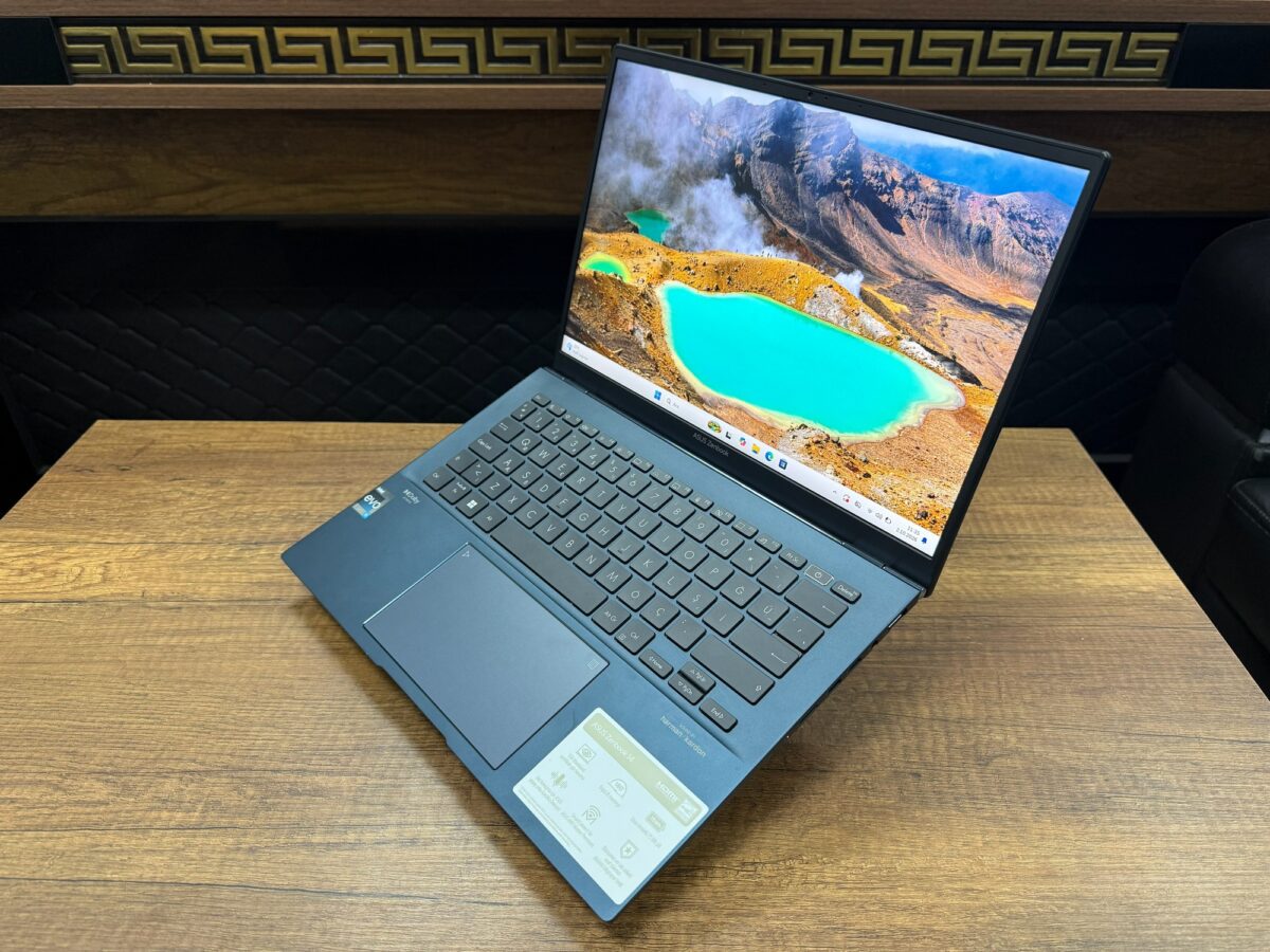 Asus ZenBook 14 UX3402VA-KP659W i5-13500H 8GB RAM 512GB SSD 14” WQXGA Notebook (İKİNCİ EL) - Görsel 3