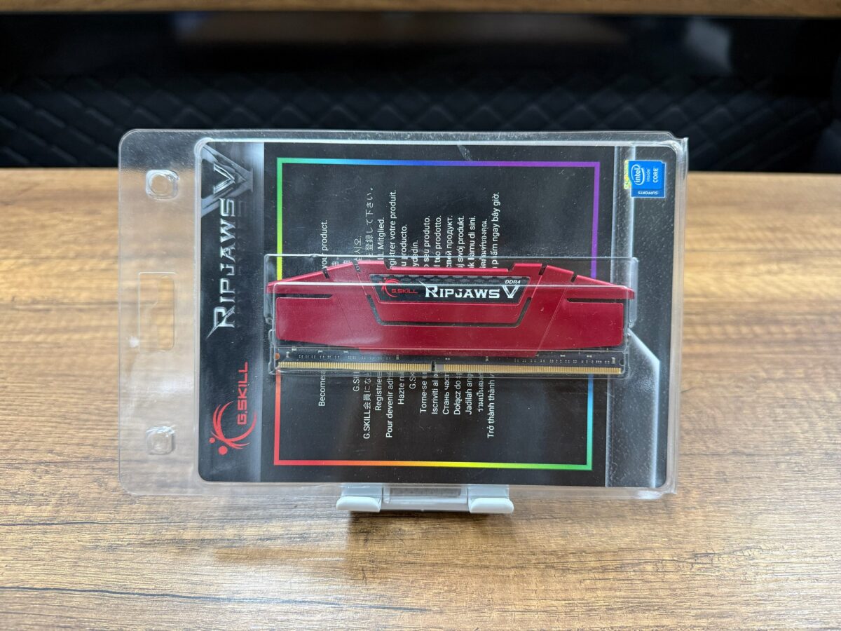 GSKILL 8GB (1x8GB) RipjawsV Kırmızı DDR4 3000MHz CL16 1.35V Single RAM - Görsel 2