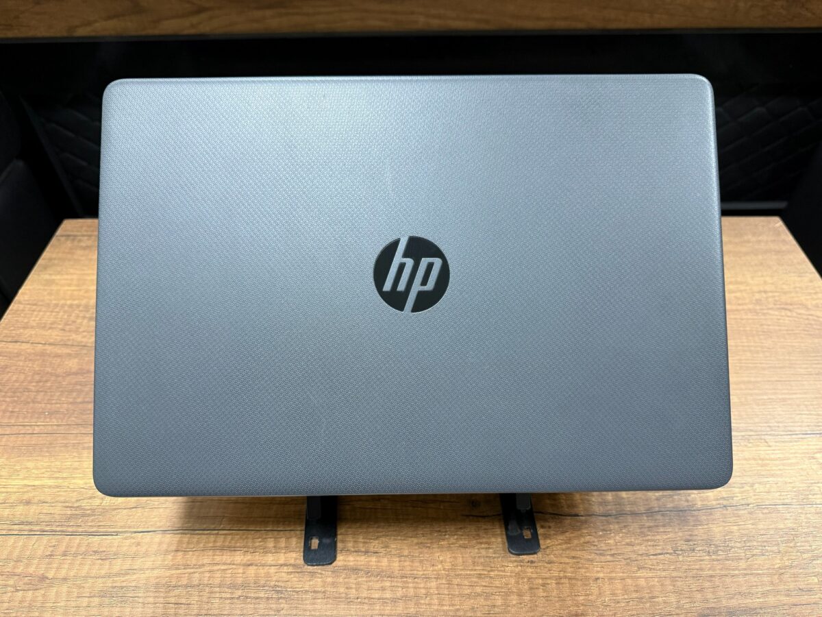 HP 15S-FQ2045NT 2N2N8EA Intel Core i3-1115G4 4GB RAM 256GB SSD UHD Graphics 15.6" Notebook (İKİNCİ EL) - Görsel 4