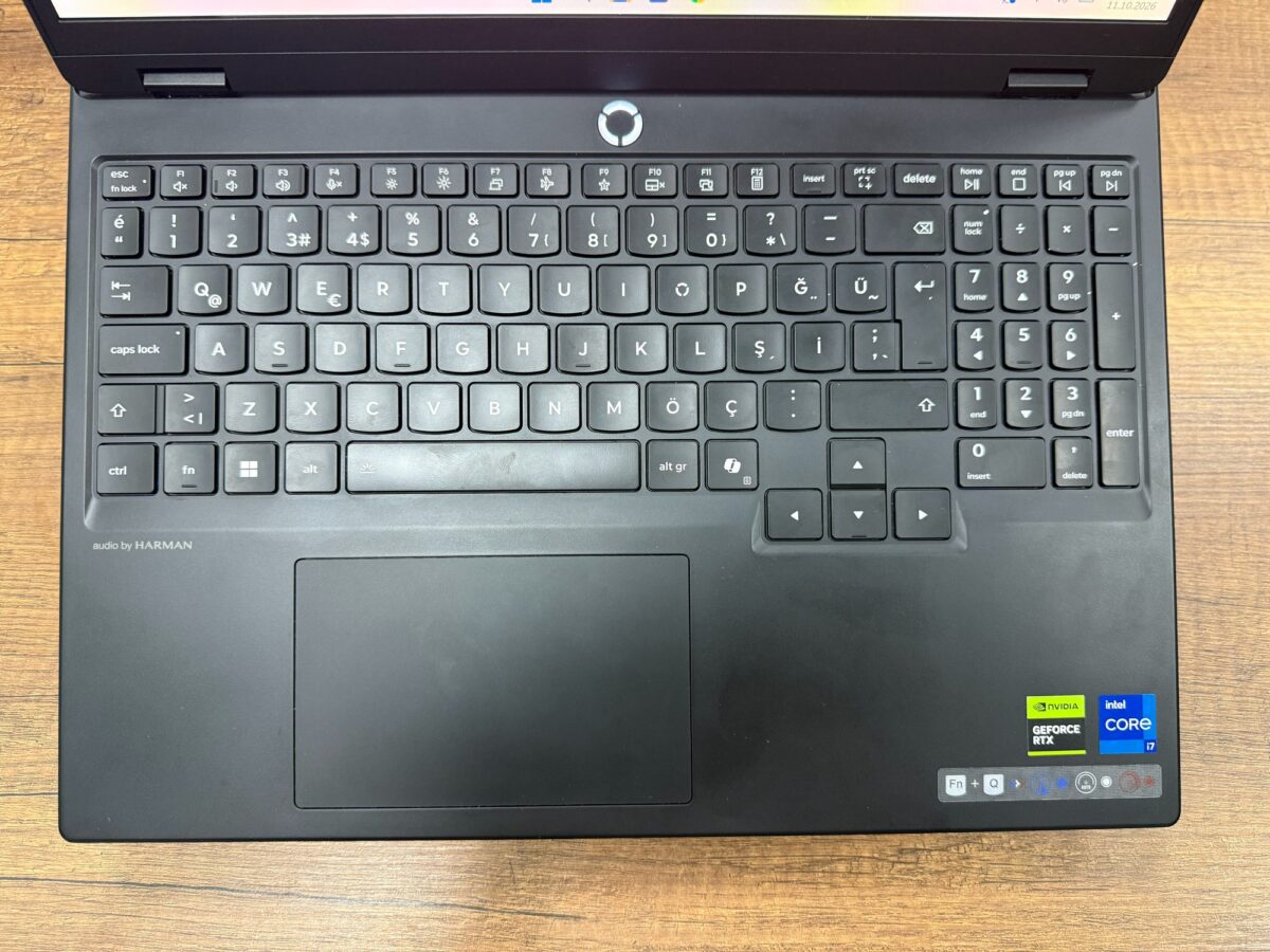 Lenovo Legion 5 15IRX10 i7 13650HX 24GB RAM 1TB SSD RTX5070 15.1" OLED 83LY00CHTR Gaming Notebook (İKİNCİ EL) - Görsel 2