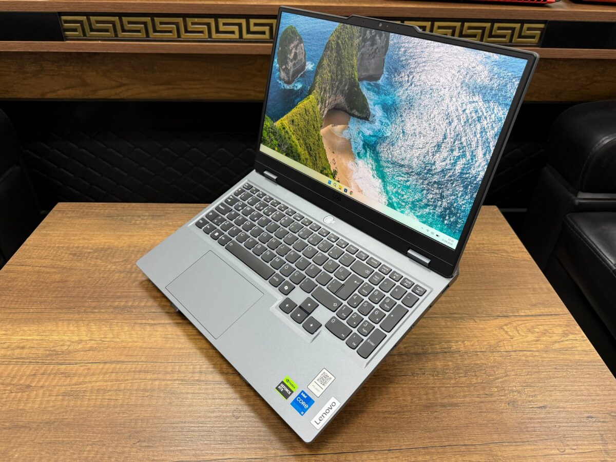 Lenovo LOQ 15IAX9 i5-12600HX 8 GB 512GB RTX3050 6GB 15.6" FHD 83GS00L2TR Notebook (İKİNCİ EL) - Görsel 3