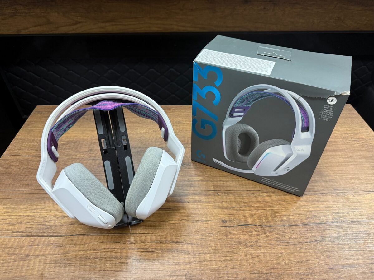 Logitech G733 Lightspeed Beyaz RGB 7.1 Kablosuz Kulak Üstü Oyuncu Kulaklığı (İKİNCİ EL) - Görsel 2