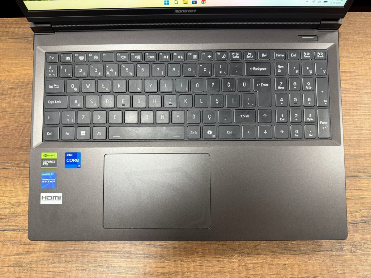 Monster Tulpar T6 V3.3 i7-13700HX 12GB RAM 1TB SSD RTX5060 16" WUXGA 165Hz Gaming Notebook (İKİNCİ EL) - Görsel 2