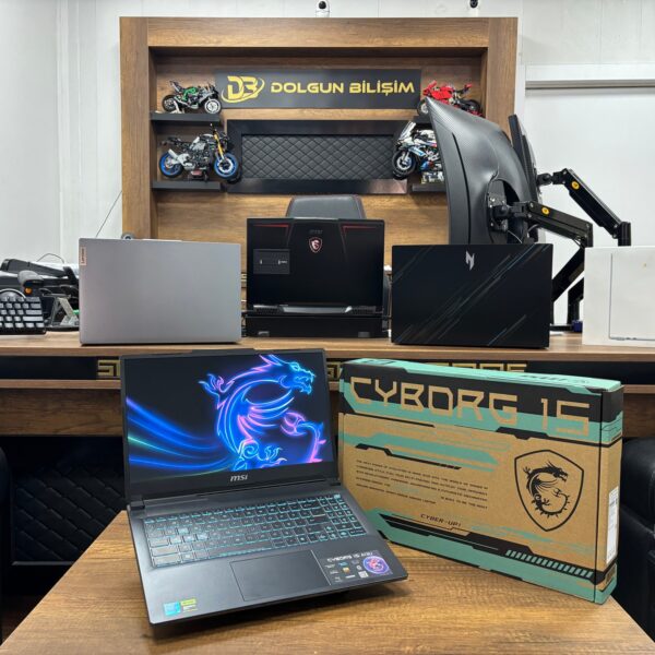 MSI Cyborg 15 A13UC-2087XTR i5-13420H 16GB 512GB RTX3050 15.6" Oyuncu Notebook (İKİNCİ EL)