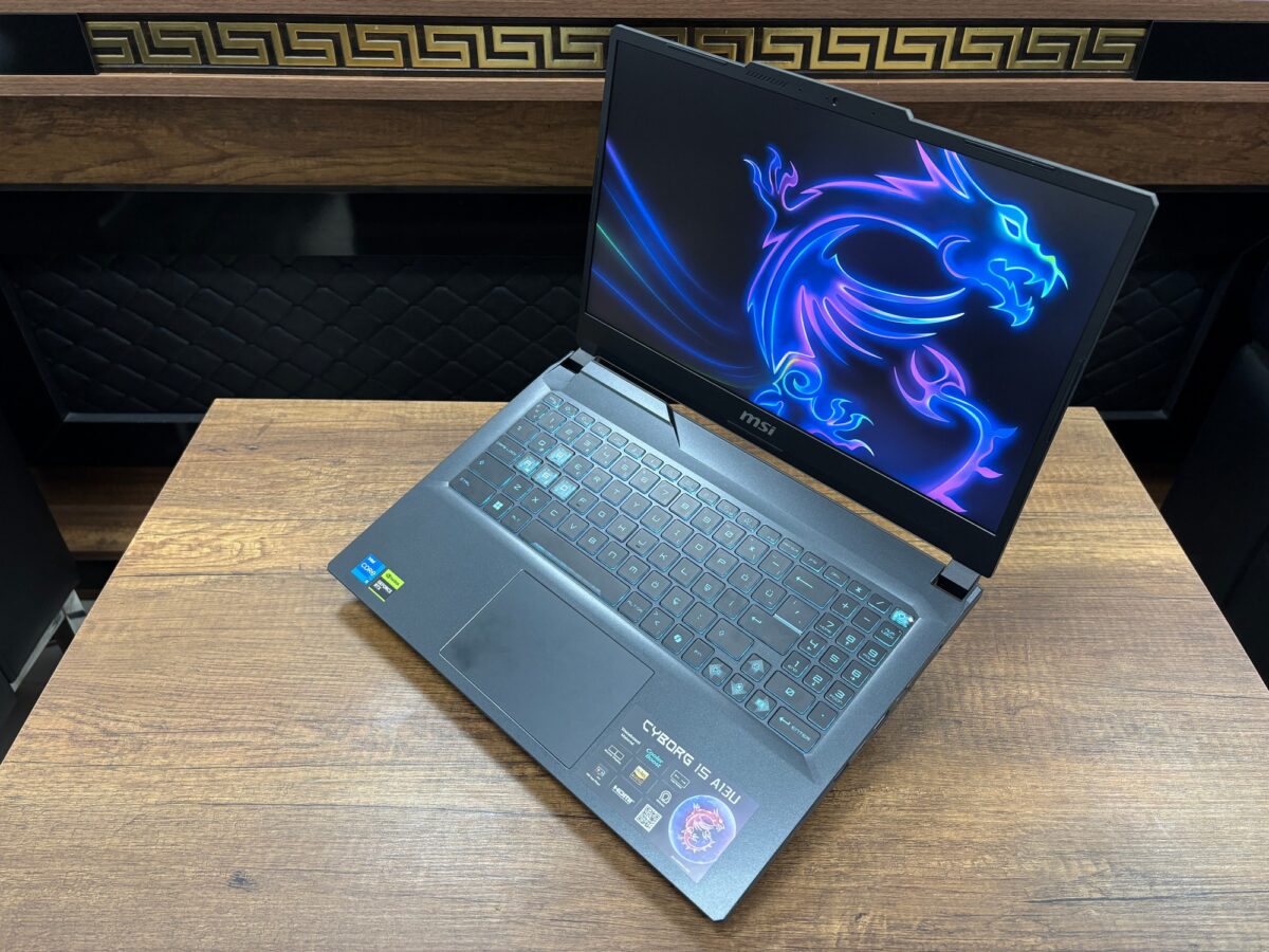 MSI Cyborg 15 A13UC-2087XTR i5-13420H 16GB 512GB RTX3050 15.6" Oyuncu Notebook (İKİNCİ EL) - Görsel 3