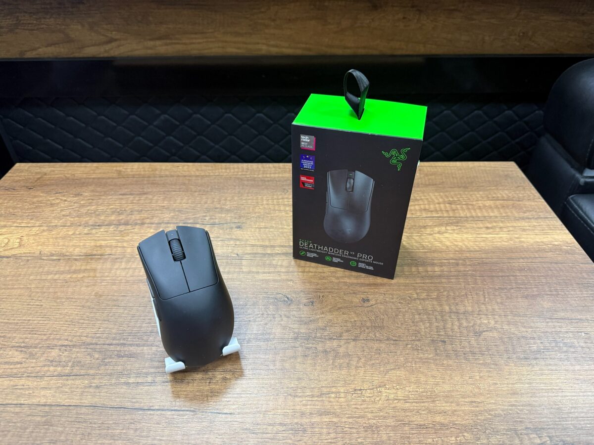 Razer DeathAdder V3 Pro RZ01-04630100-R3G1 Siyah Optik Kablolu/Kablosuz Oyuncu Mouse (İKİNCİ EL) - Görsel 2