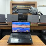 Samsung NP270E5E-X01TR i5-4200U 8GB 128GB GT710M 15.6" Notebook (İKİNCİ EL)