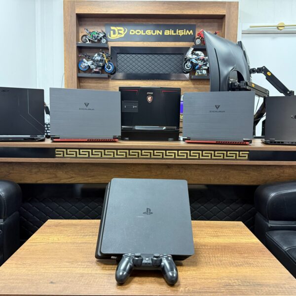 Sony PlayStation 4 Slim CUH-2016B 1TB Tek Kol Oyun Konsolu (İKİNCİ EL)