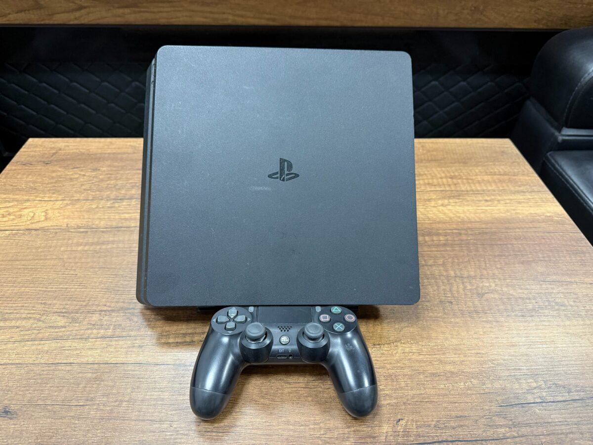 Sony PlayStation 4 Slim CUH-2016B 1TB Tek Kol Oyun Konsolu (İKİNCİ EL) - Görsel 2