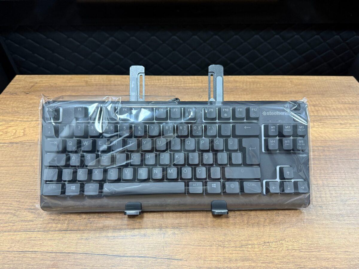 SteelSeries Apex 3 TKL Siyah RGB Kablolu Oyuncu Klavyesi (İKİNCİ EL) - Görsel 2