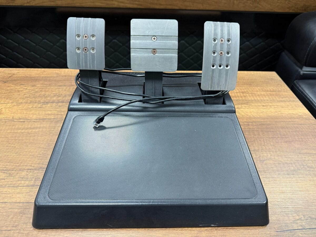 Thrustmaster T300RS GT Oyuncu Direksiyon Seti (İKİNCİ EL) - Görsel 5